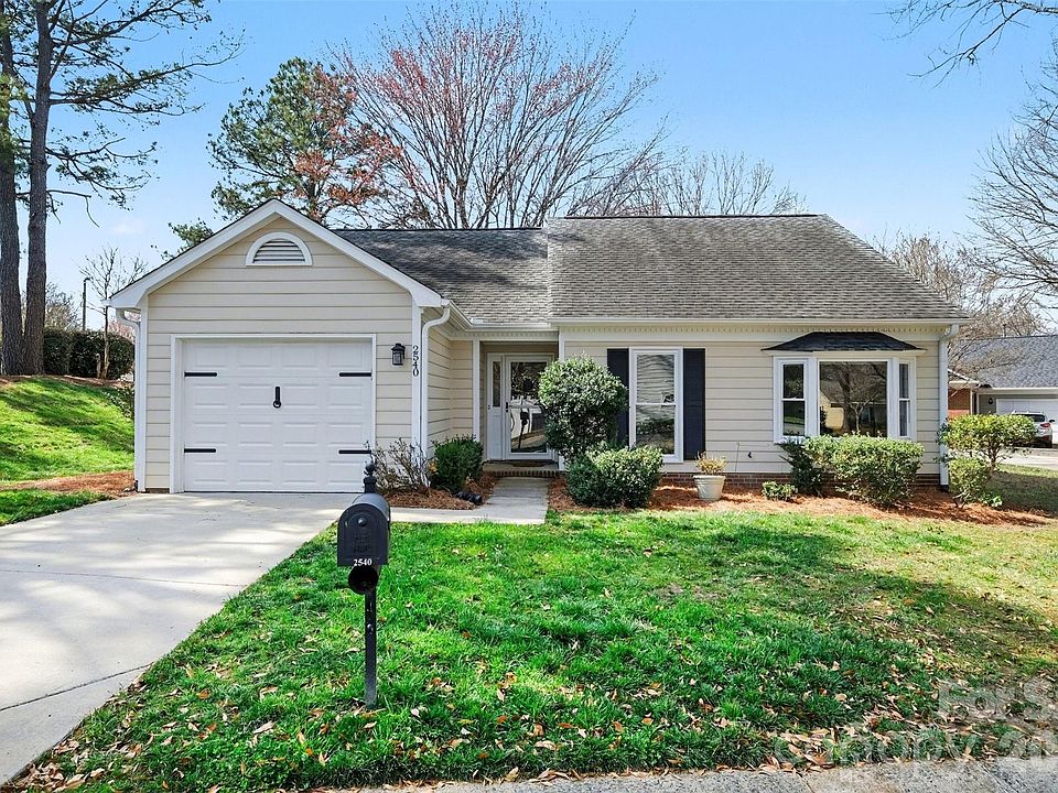 1st image of 2540 Dalston Ln