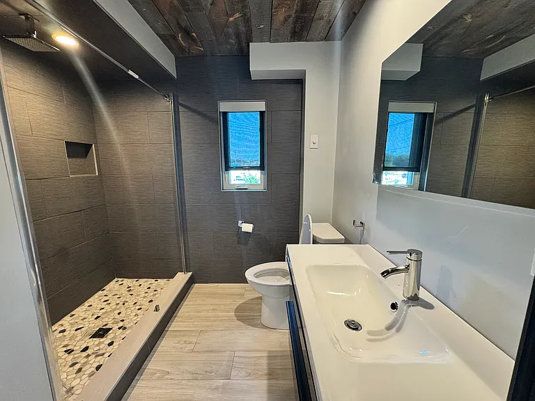 850 Main St #2 — Photo 3