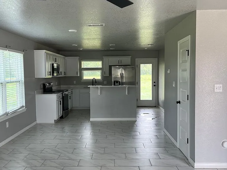 1518 Northridge Dr E — Photo 8