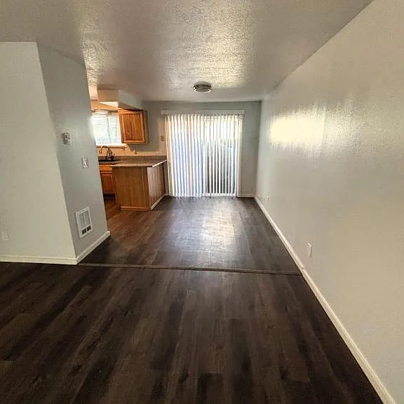 870 Kruse Ave — Photo 4