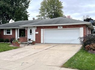 1402 Merrill St, De Pere, WI 54115