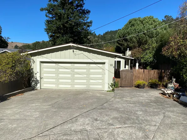 25 Aurora Ct, Pacifica, CA 94044