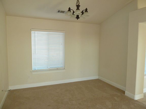 4th image of 4180 Pembroke Ln
