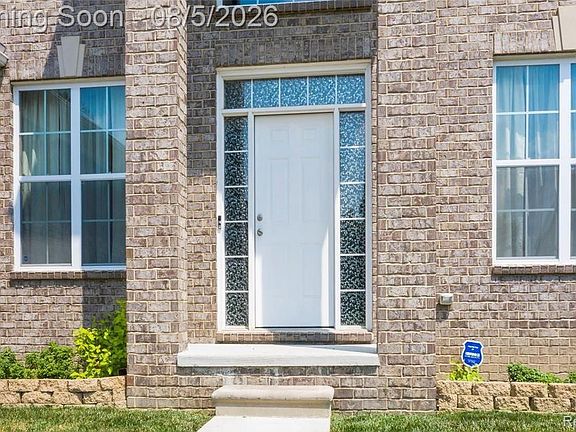 3rd image of 5181 Trailwood Ln