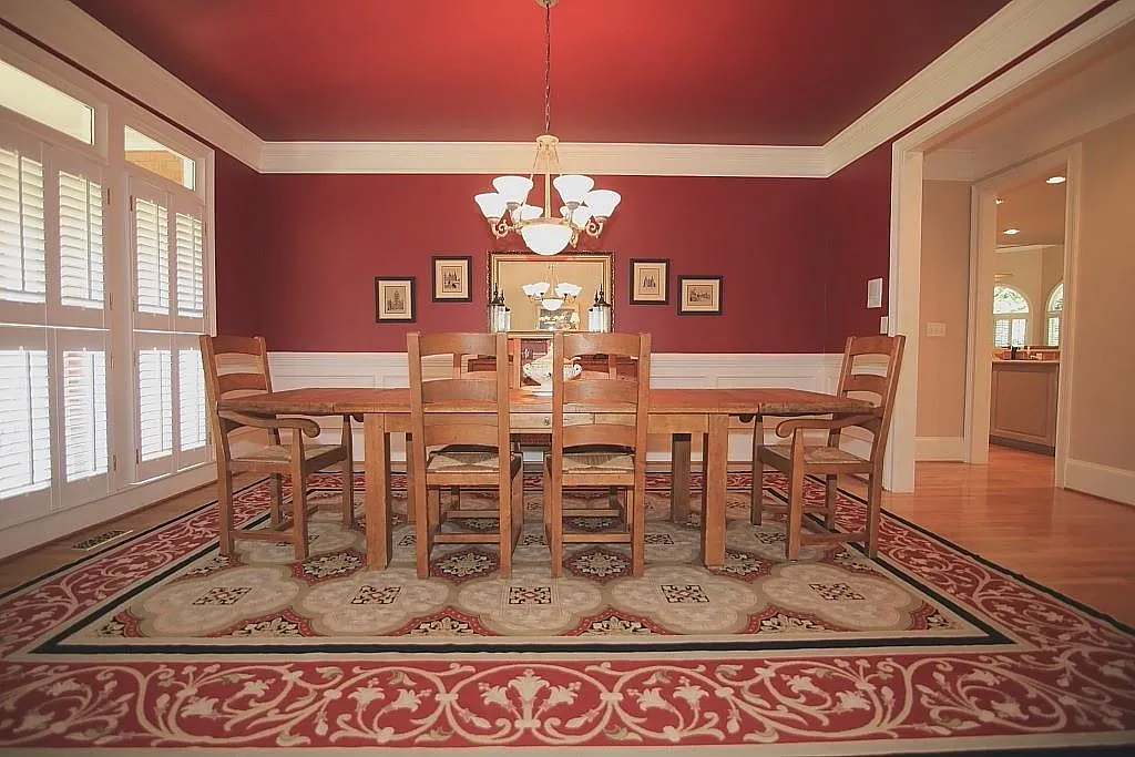 6 bed, 7.5 bath, 6628 sqft, $7,500 — Photo 4
