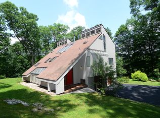 222 S Greeley Ave, Chappaqua, NY 10514