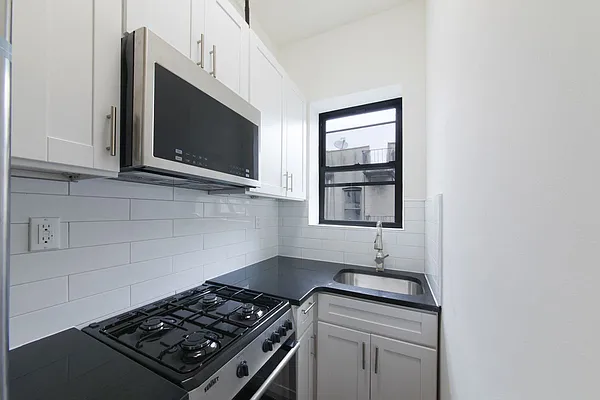 Rented by Sohayegh Enterprises Corp. | media 23