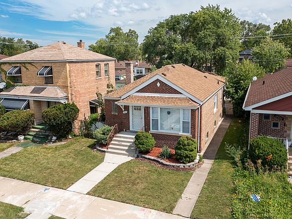 2nd image of 10551 S King Dr