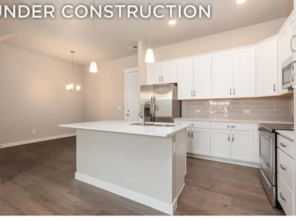 3438 Kettle Creek Dr, Loveland, CO 80538