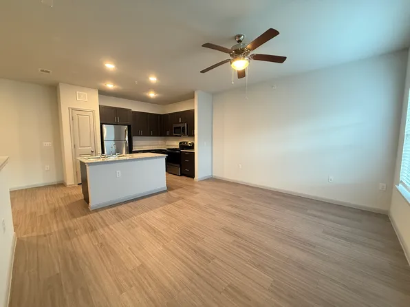(undisclosed Address), Buda, TX 78610