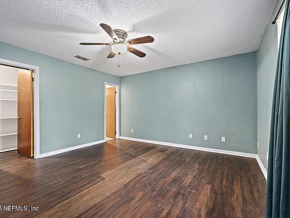 2nd image of 1190 LIONS DEN Drive