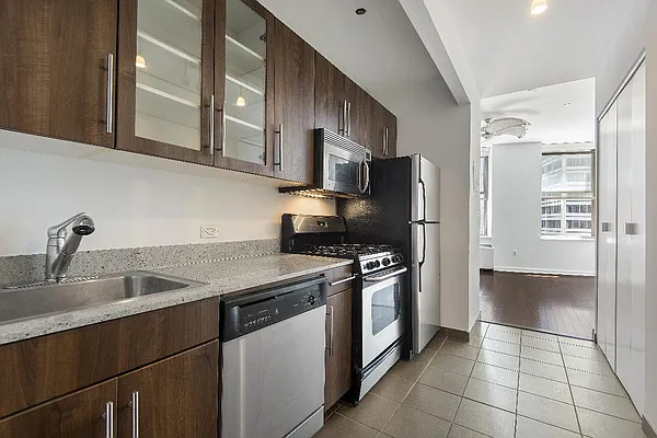 Rented by Real Direct | media 29