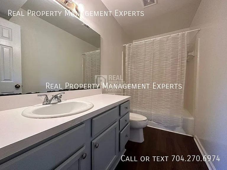 5718 Dockside Dr — Photo 10