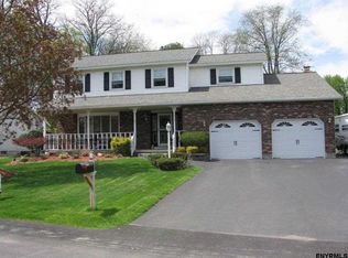 1079 McKinley Ave, Schenectady, NY