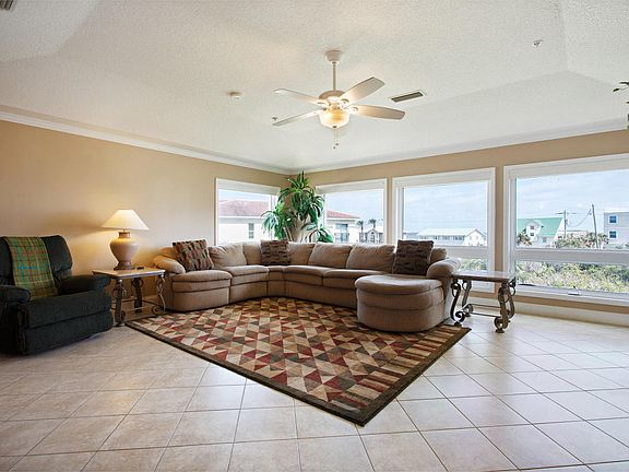 3rd image of 401 Seagate Ln S