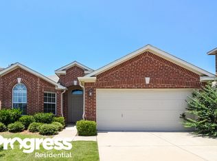 906 Oak Hollow Ln, Anna, TX 75409