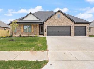 930 Budrio Ave, Springdale, AR 72762