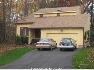 12 Tallwood Dr, Farmington, CT 06032