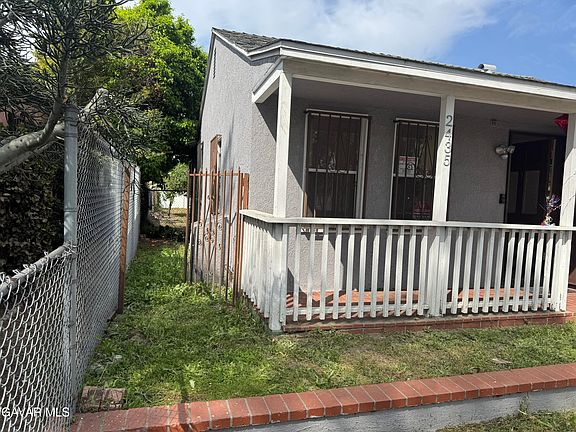 5th image of 2435 Gale Ave