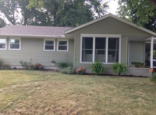 15 Colorado Dr, Decatur, IL 62526