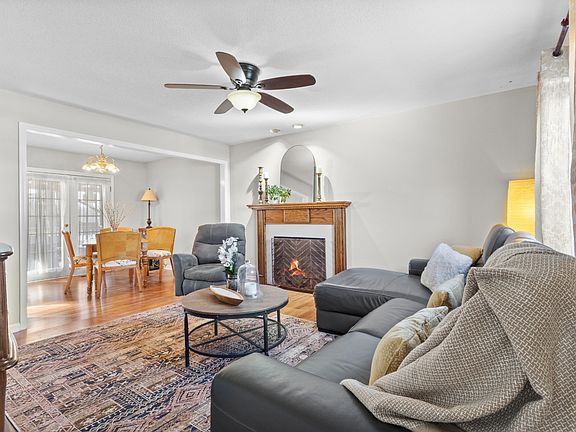 5th image of 2641 Marymont Dr