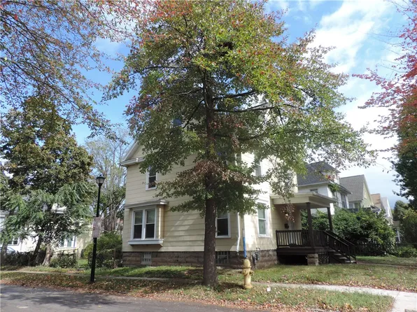 242 Brooks Ave, Rochester, NY 14619