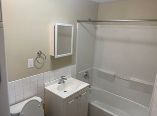 595 N Main St FLOOR 3, Suffield, CT 06078