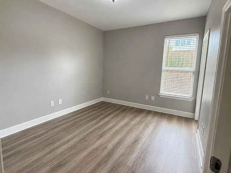 1605 W Dallas St #C — Photo 7