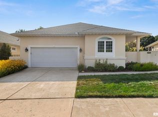 5720 W Deer Park Ave, Peoria, IL 61615