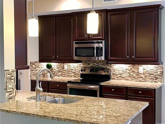 2nd image of 8515 Oakshade Cir Unit 101