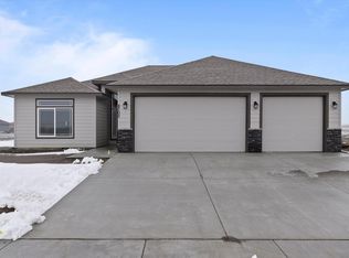 8702 Dusty Maiden Dr, Pasco, WA