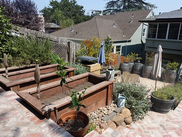 575 Valle Vista Ave #4 — Photo 10