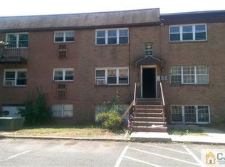 255 College Dr, Edison, NJ 08817