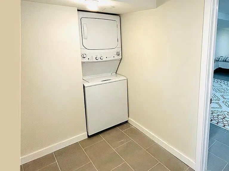 525 N Broad St — Photo 10