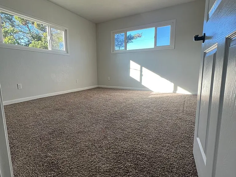 511 N Cammann St — Photo 5
