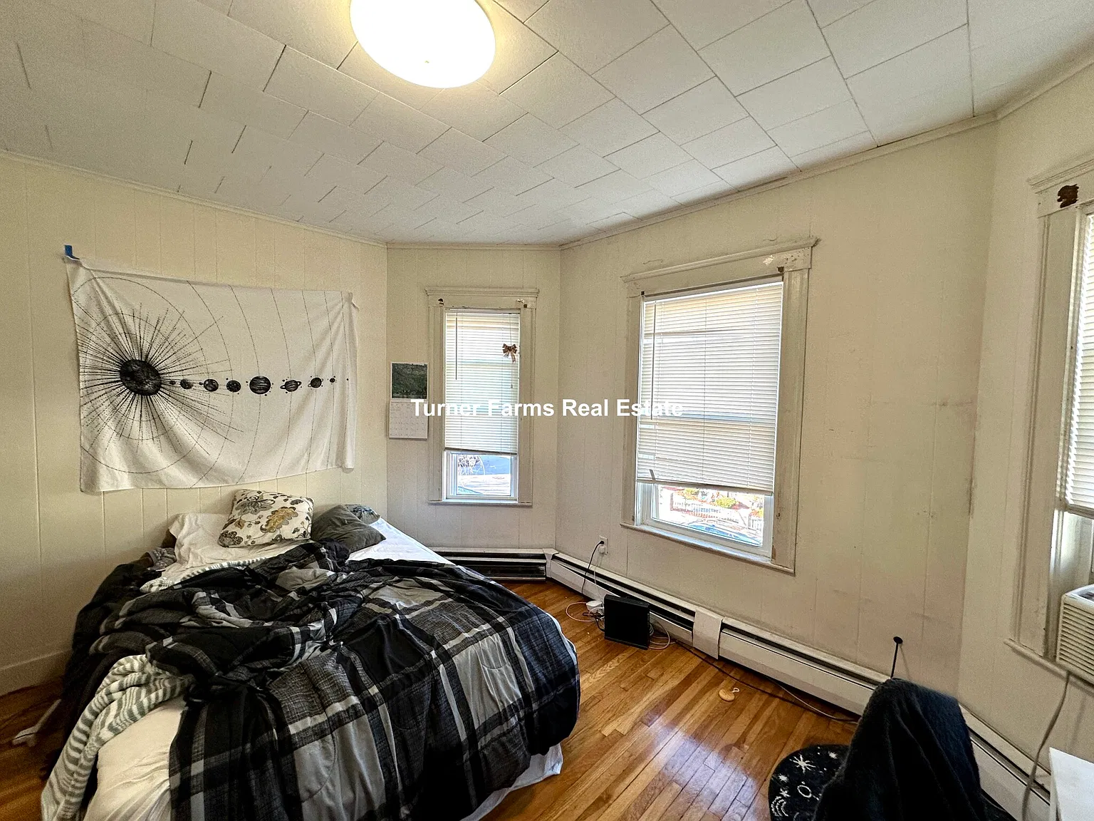 352 Main St — Photo 2