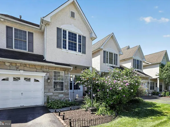 27 Lincoln Dr, Downingtown, PA 19335