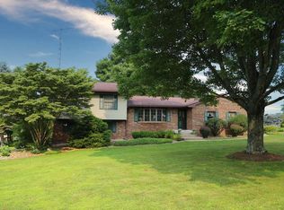 15675 Pleasant View Dr, Mount Vernon, OH 43050