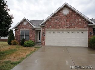 1167 Lear Ln, Mascoutah, IL