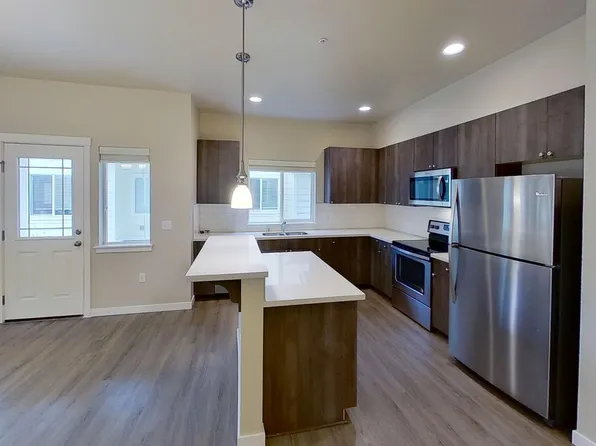 5027 Woodbine Dr SW APT 101, Olympia, WA 98502