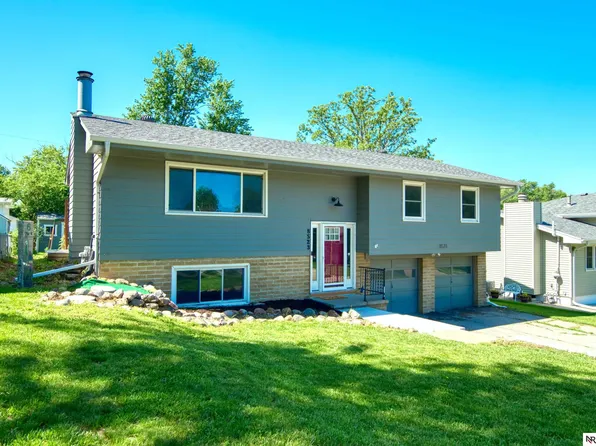 8523 Orchard Ave, Omaha, NE 68127