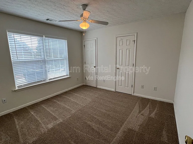 4093 Laurel Bend Ct — Photo 31