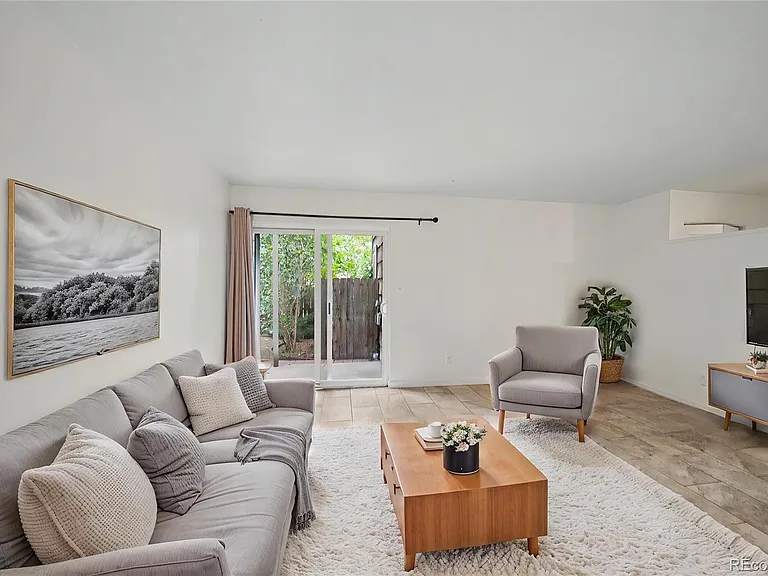 3520 Arthur Ct #2 — Photo 4