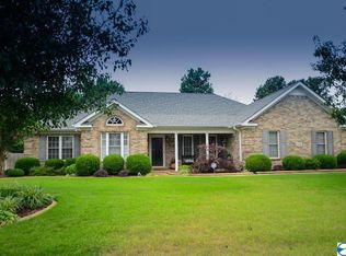 116 Ada Dr SE, Owens Cross Roads, AL 35763