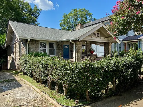 478 Parkway Dr NE Photo 1