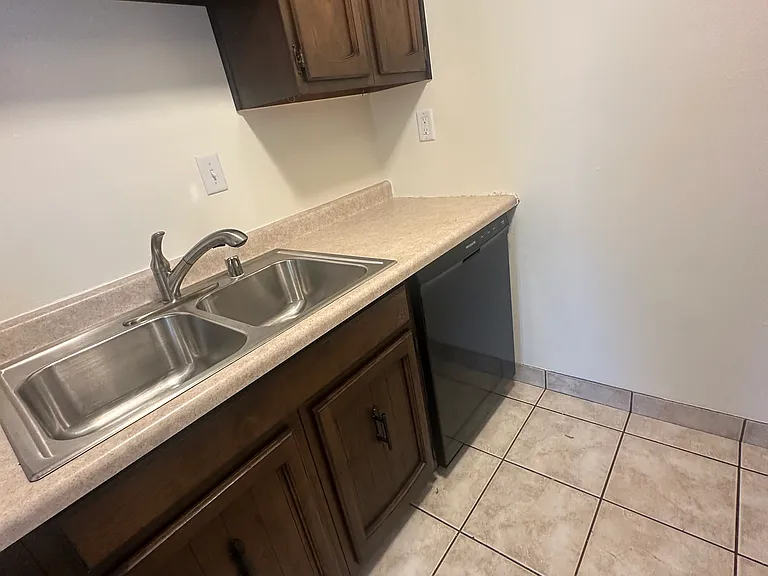 N84W15415 Menomonee Ave #1 — Photo 5