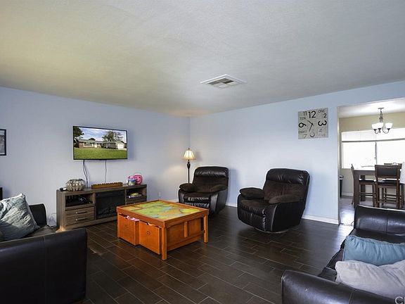3rd image of 14736 Whittram Ave