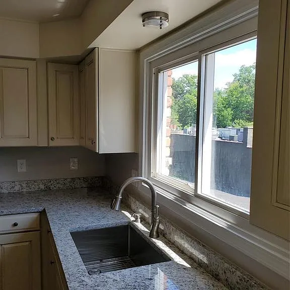 553 N Old Woodward Ave — Photo 4