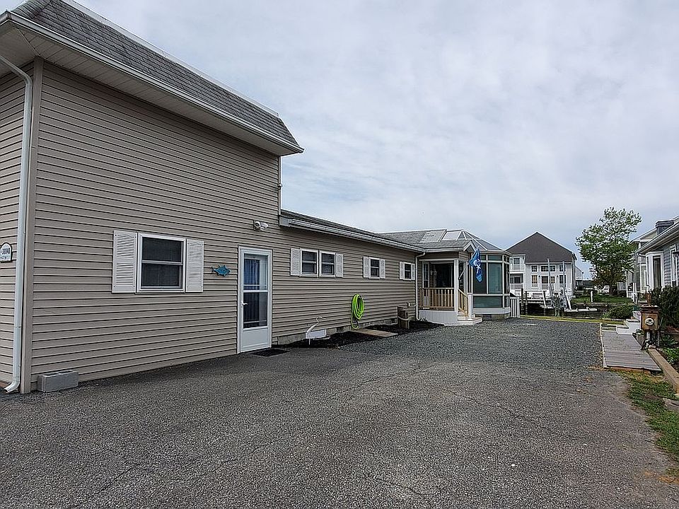 1st image of 38848 Tyler Ave