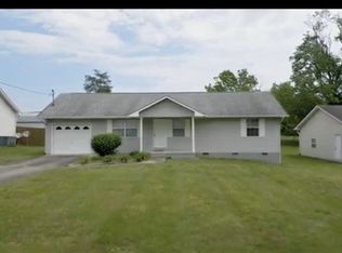 110 Aspen Ln, Oliver Springs, TN 37840